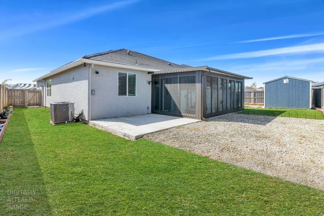 1519 S Minories Dr, Olivehurst, CA 95961