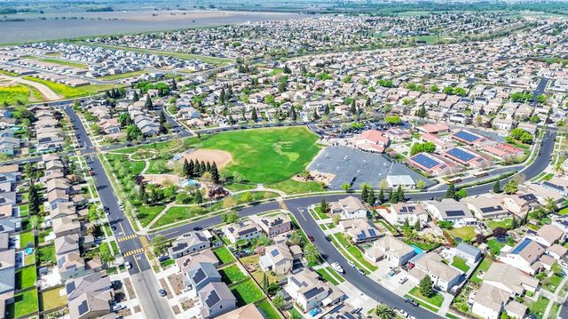 1519 S Minories Dr, Olivehurst, CA 95961