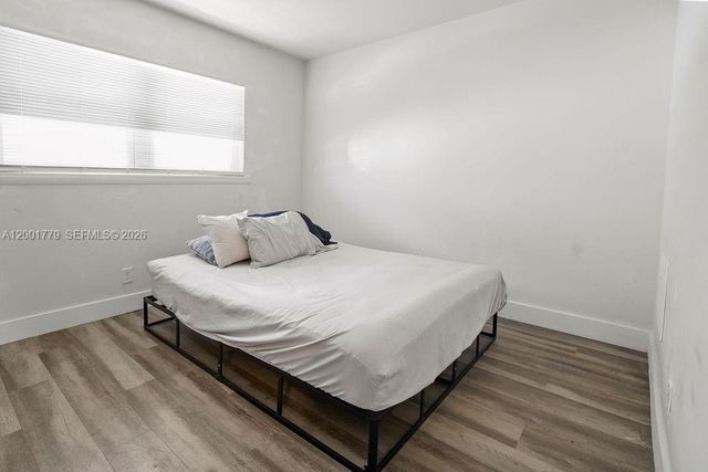 5121 W Oakland Park Blvd 109, Lauderdale Lakes, FL 33313