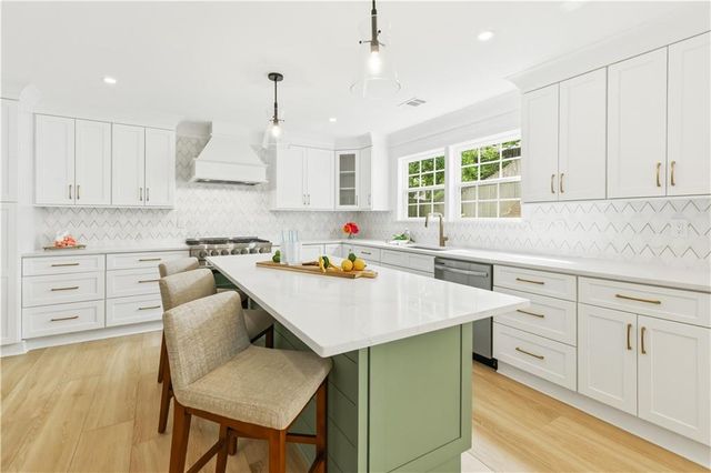 5190 Bankside Way, Peachtree Corners, GA 30092