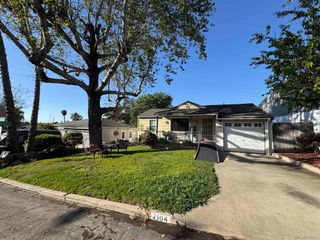 7104 Hybeth Dr, La Mesa, CA 91941
