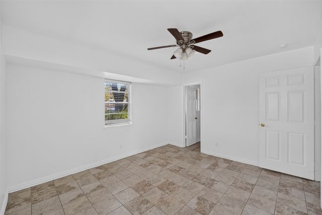 909 Rosewood Hills Drive, Garland, TX 75040