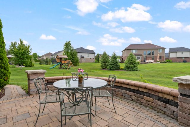 51847 Pierce Drive, Northville, MI 48167