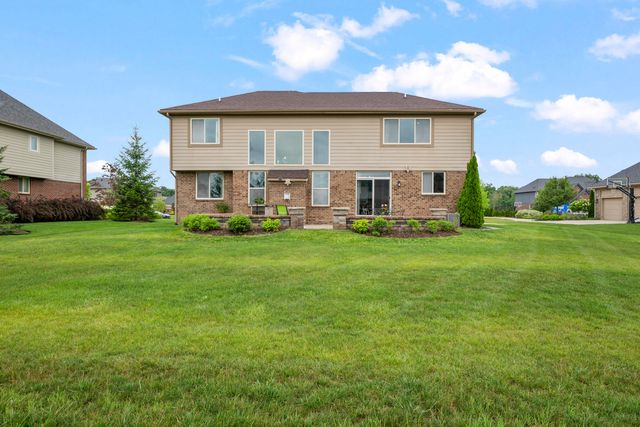51847 Pierce Drive, Northville, MI 48167
