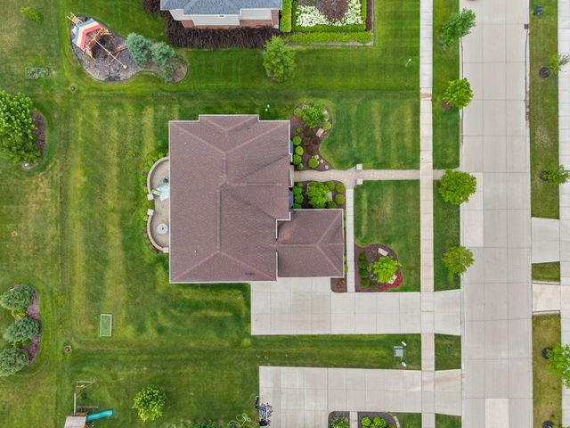 51847 Pierce Drive, Northville, MI 48167