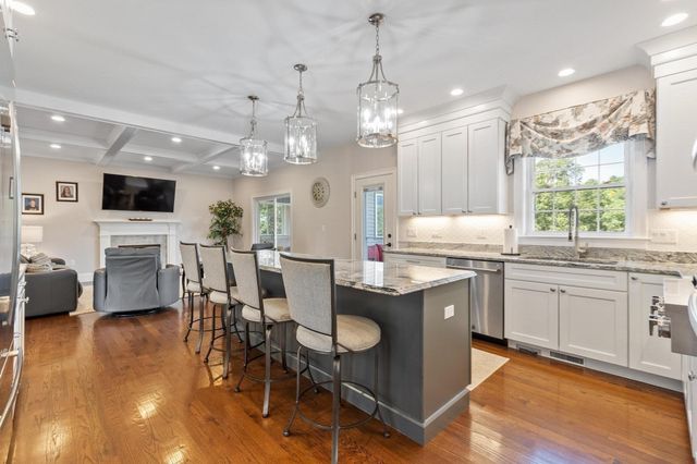 616 Prospect St, Leominster, MA 01453
