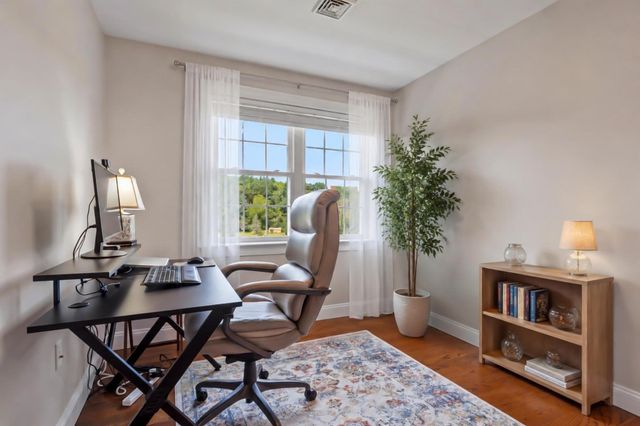 616 Prospect St, Leominster, MA 01453