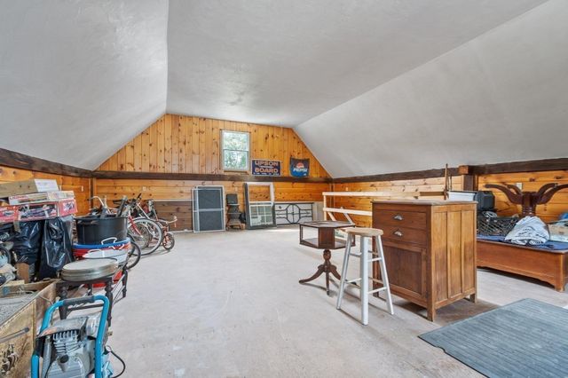 616 Prospect St, Leominster, MA 01453