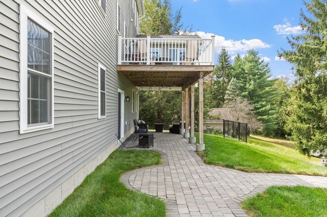 616 Prospect St, Leominster, MA 01453