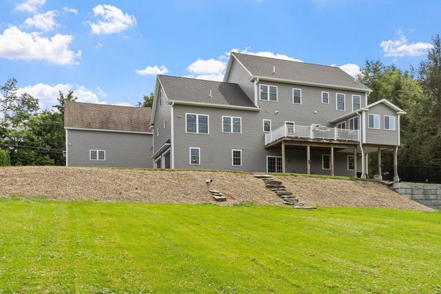 616 Prospect St, Leominster, MA 01453