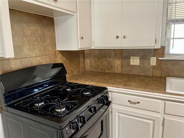2209 Sycamore Place, Springdale, AR 72762