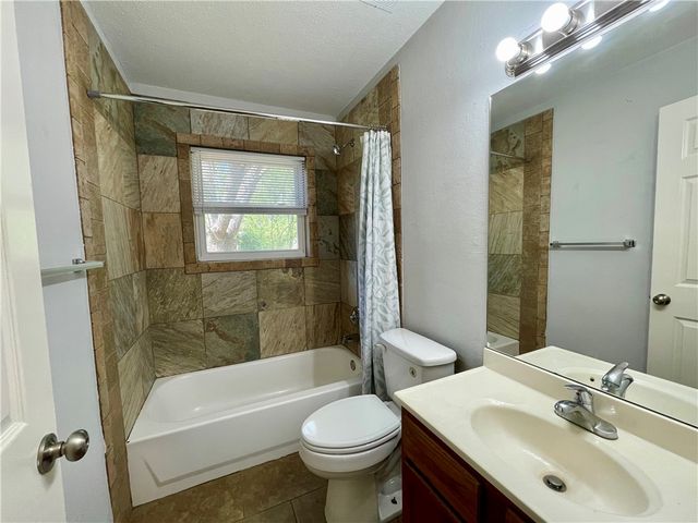 2209 Sycamore Place, Springdale, AR 72762