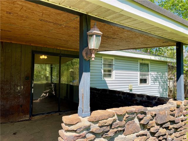 2209 Sycamore Place, Springdale, AR 72762