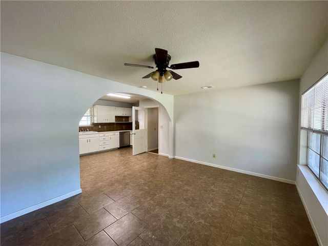 2209 Sycamore Place, Springdale, AR 72762