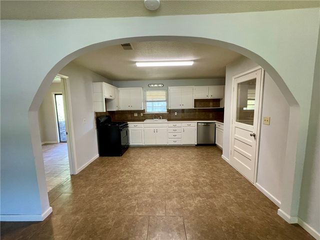 2209 Sycamore Place, Springdale, AR 72762