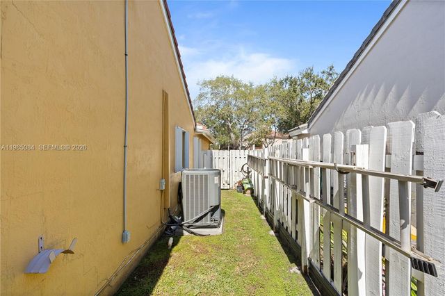 12730 SW 20th St, Miramar, FL 33027