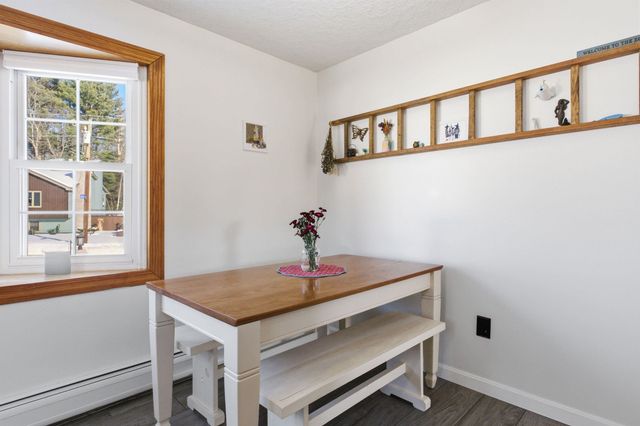 9 Lancelot Drive, Hooksett, NH 03106