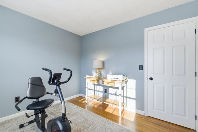 9 Lancelot Drive, Hooksett, NH 03106