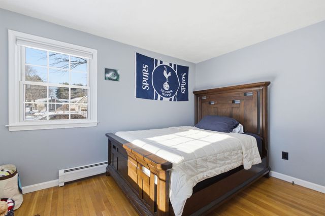 9 Lancelot Drive, Hooksett, NH 03106