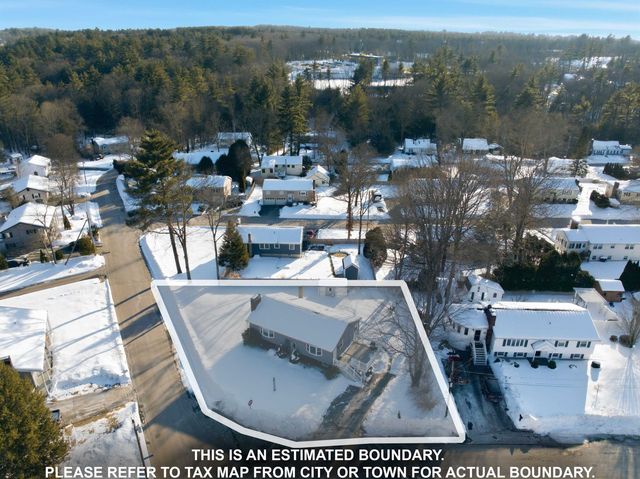 9 Lancelot Drive, Hooksett, NH 03106