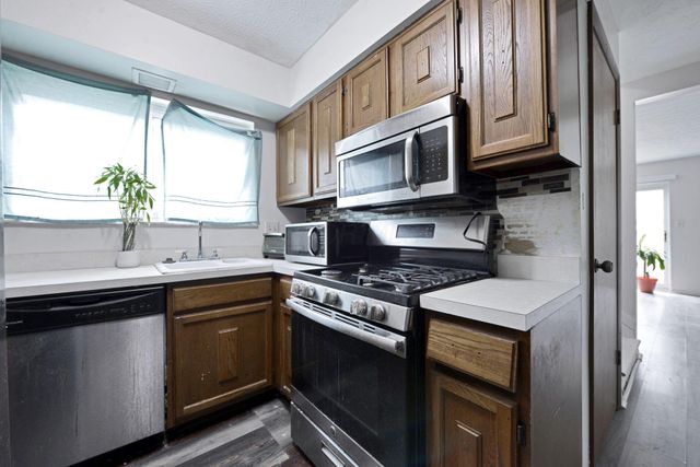 5261 Deignese Place, 17A, Columbus, OH 43228