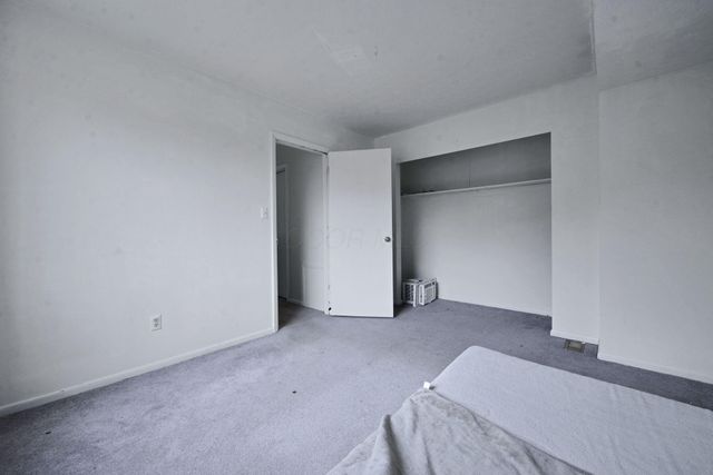 5261 Deignese Place, 17A, Columbus, OH 43228