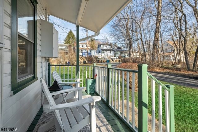 6 Lakeview Ave, Mount Olive Twp., NJ 07828