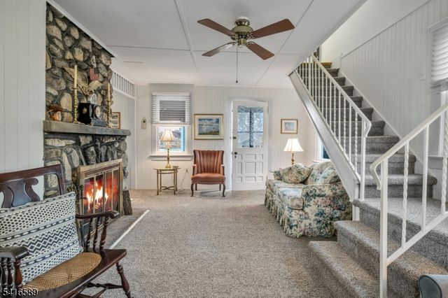 6 Lakeview Ave, Mount Olive Twp., NJ 07828