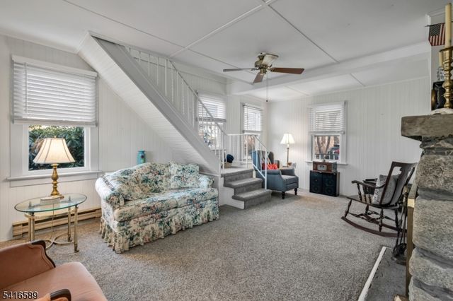 6 Lakeview Ave, Mount Olive Twp., NJ 07828