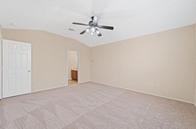 909 Remington DR, Leander, TX 78641