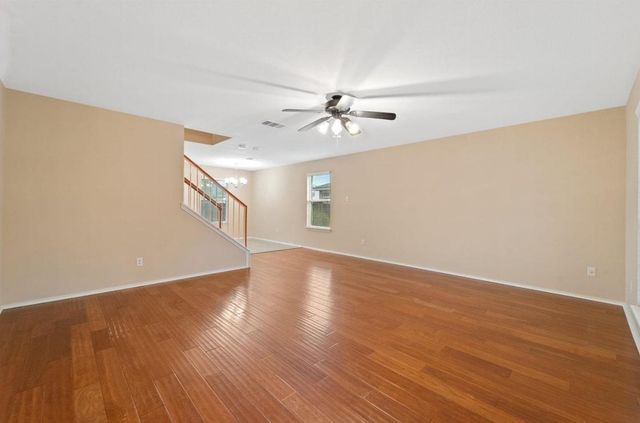 909 Remington DR, Leander, TX 78641