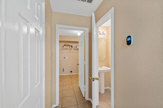 909 Remington DR, Leander, TX 78641