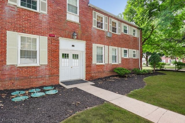 46 F Parkway Village, Cranford Twp., NJ 07016