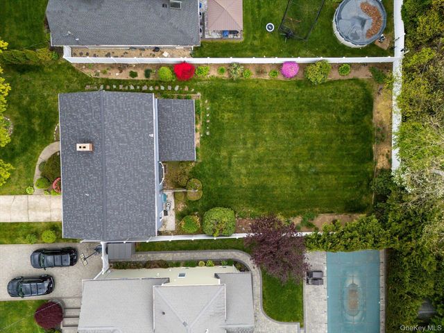 1682 Hannington Avenue, Wantagh, NY 11793