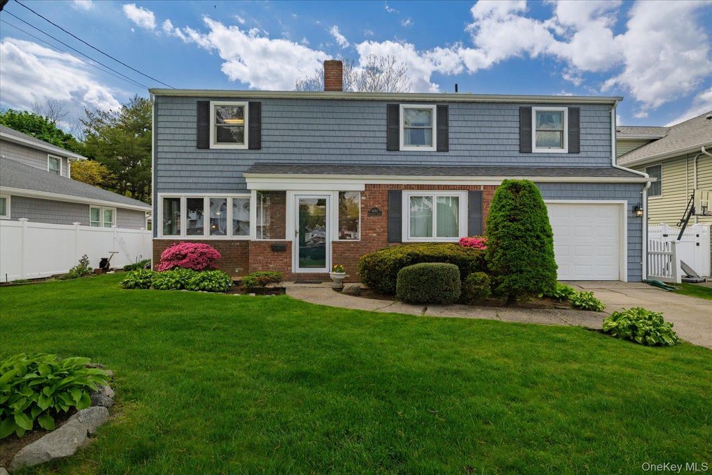 1682 Hannington Avenue, Wantagh, NY 11793