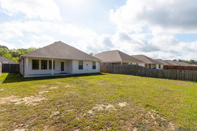 13035 Bayberry Ave, Walker, LA 70706