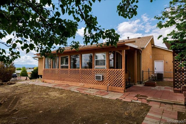 464 W Ventura Drive, Pueblo, CO 81007