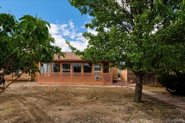 464 W Ventura Drive, Pueblo, CO 81007