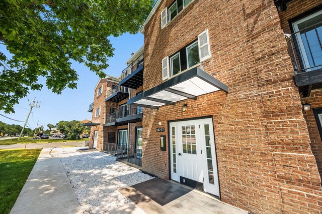 10225 Dearlove Road 301, Glenview, IL 60025