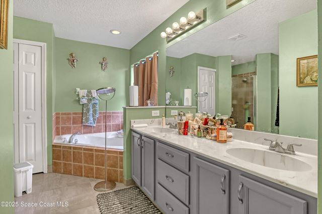 1856 Fairlight Street NW, Palm Bay, FL 32907