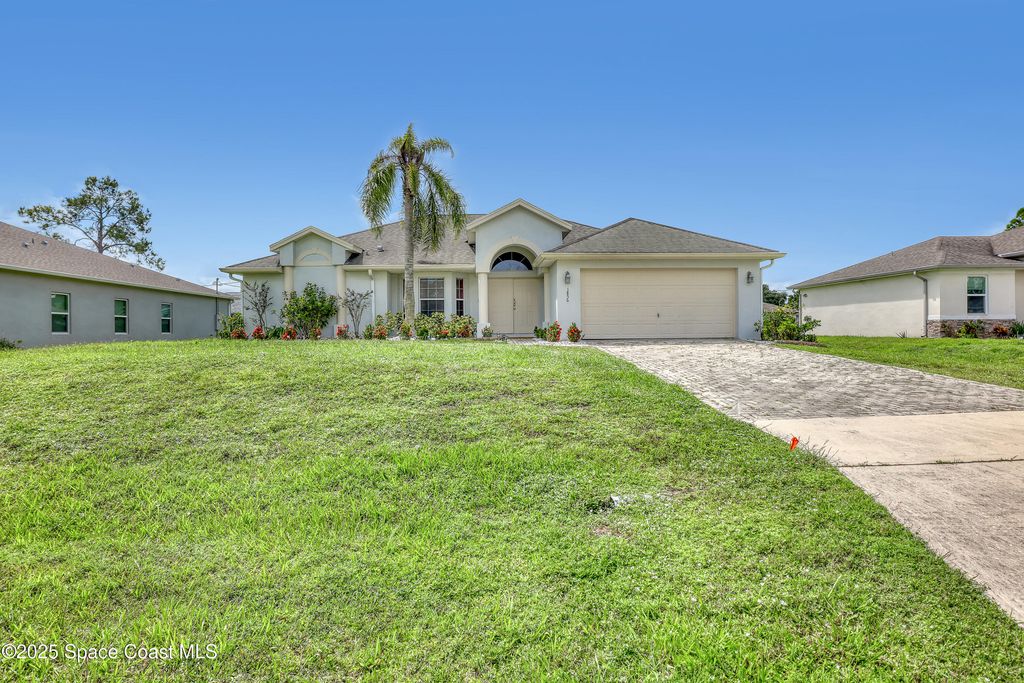 1856 Fairlight Street NW, Palm Bay, FL 32907
