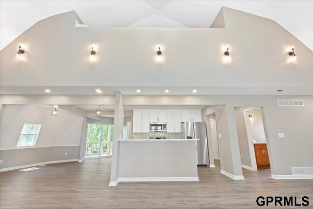 1715 Rock Bluff Road, Plattsmouth, NE 68048