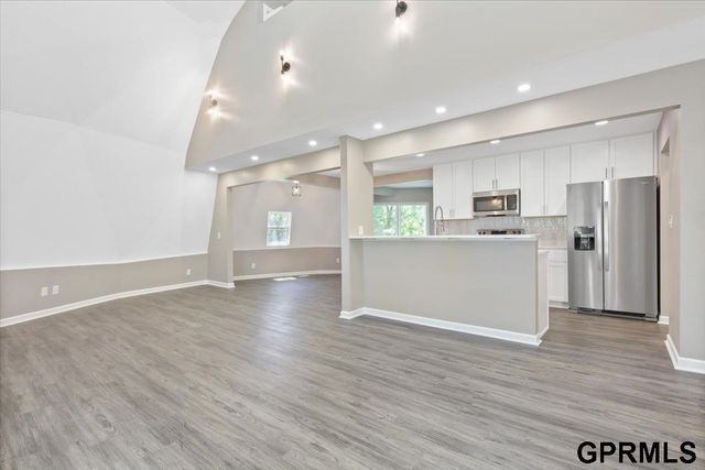 1715 Rock Bluff Road, Plattsmouth, NE 68048