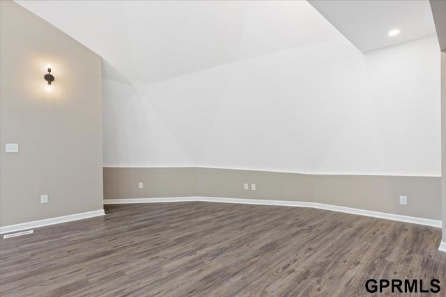 1715 Rock Bluff Road, Plattsmouth, NE 68048