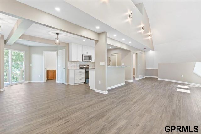 1715 Rock Bluff Road, Plattsmouth, NE 68048