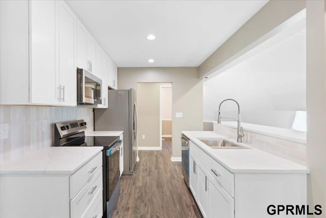 1715 Rock Bluff Road, Plattsmouth, NE 68048