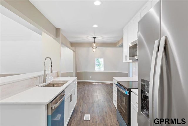 1715 Rock Bluff Road, Plattsmouth, NE 68048