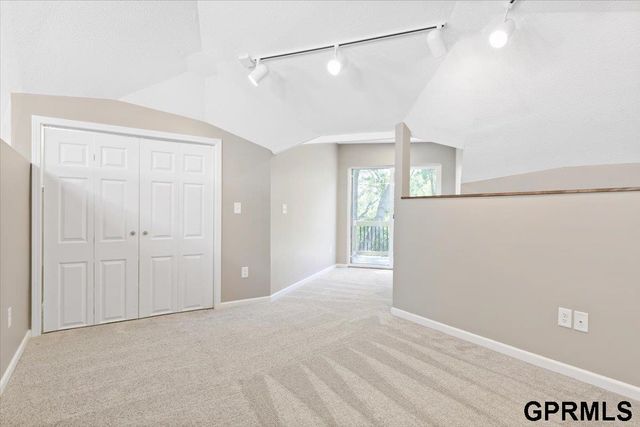 1715 Rock Bluff Road, Plattsmouth, NE 68048