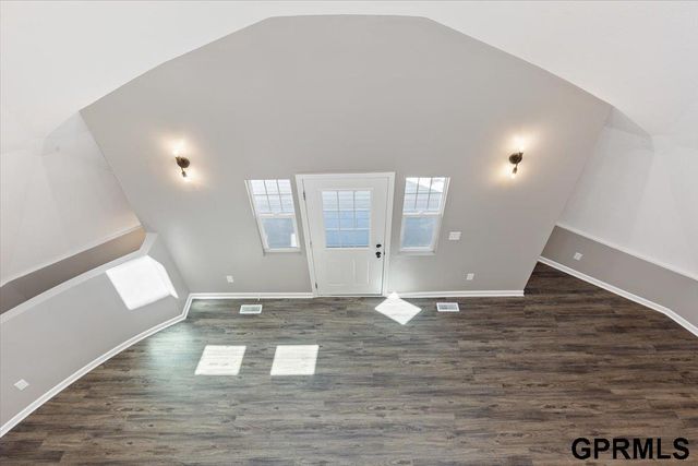 1715 Rock Bluff Road, Plattsmouth, NE 68048