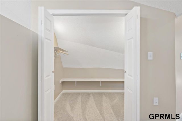 1715 Rock Bluff Road, Plattsmouth, NE 68048